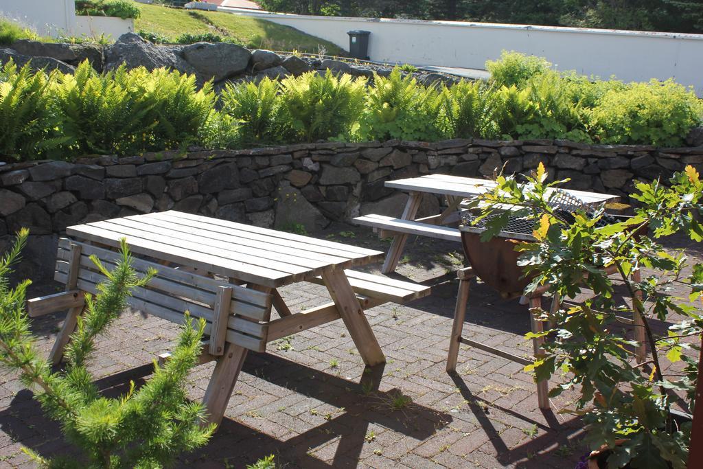 The Guesthouse By The Fjord Thingeyri Exterior foto