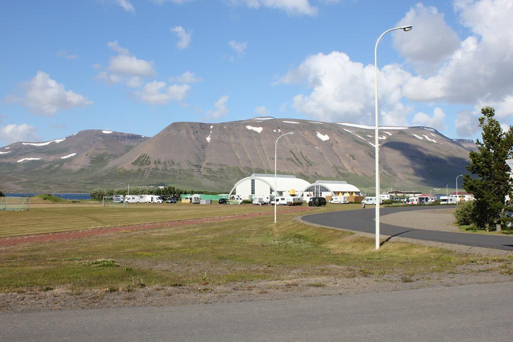 The Guesthouse By The Fjord Thingeyri Exterior foto